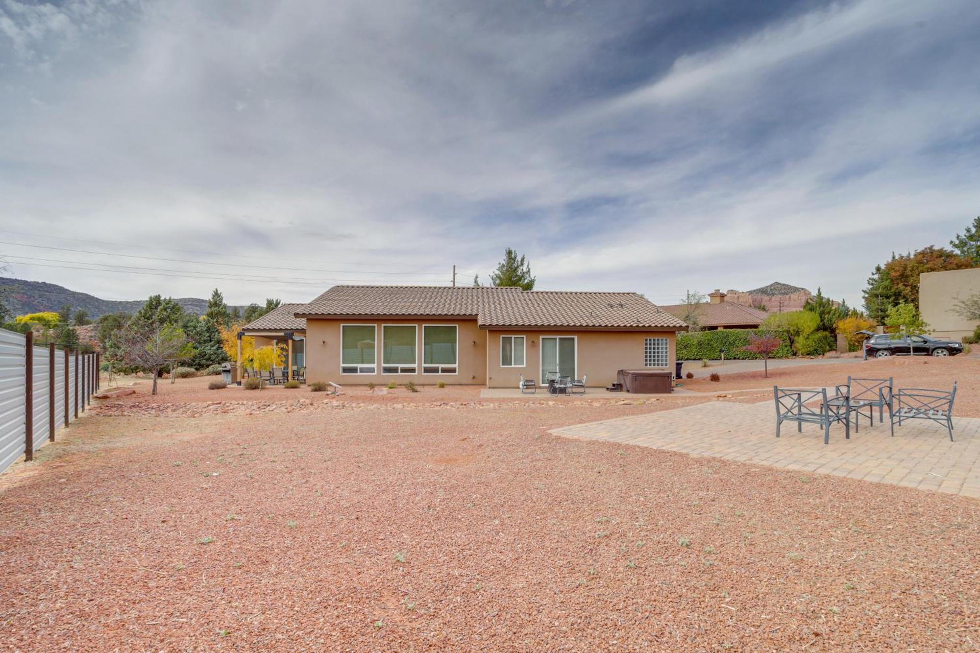 Red Rock Dog-Friendly Home Near Hiking Trails! Седона Экстерьер фото